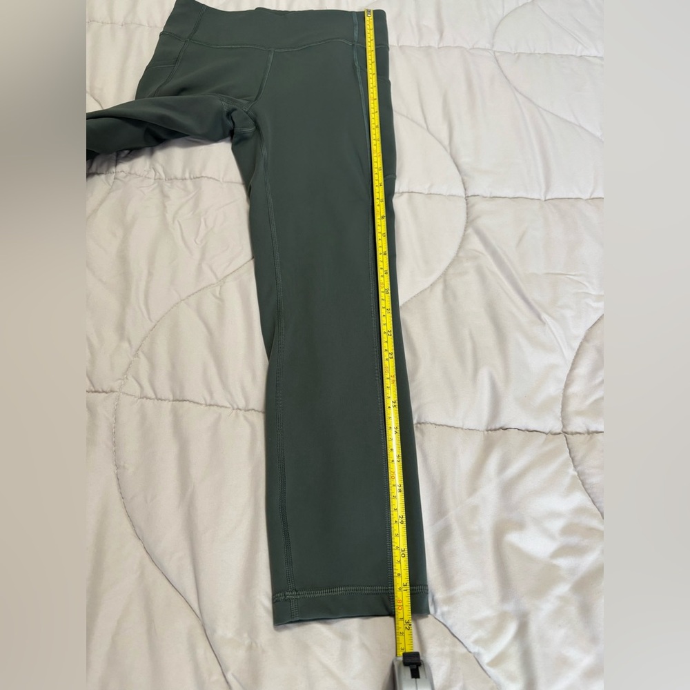Lululemon Invigorate High Rise Crop - Picture 6 of 10